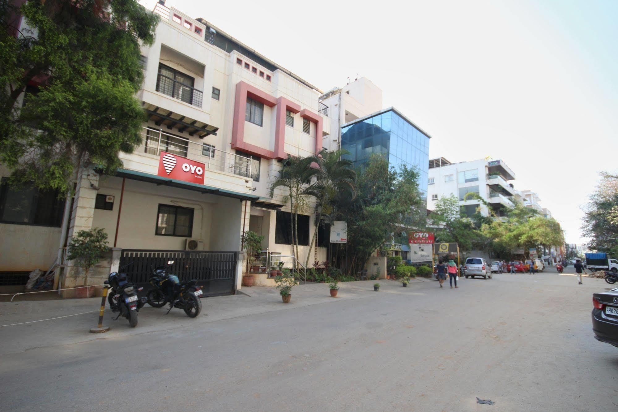 Oyo 5934 Lokaz Hotel Bangalore Exterior photo